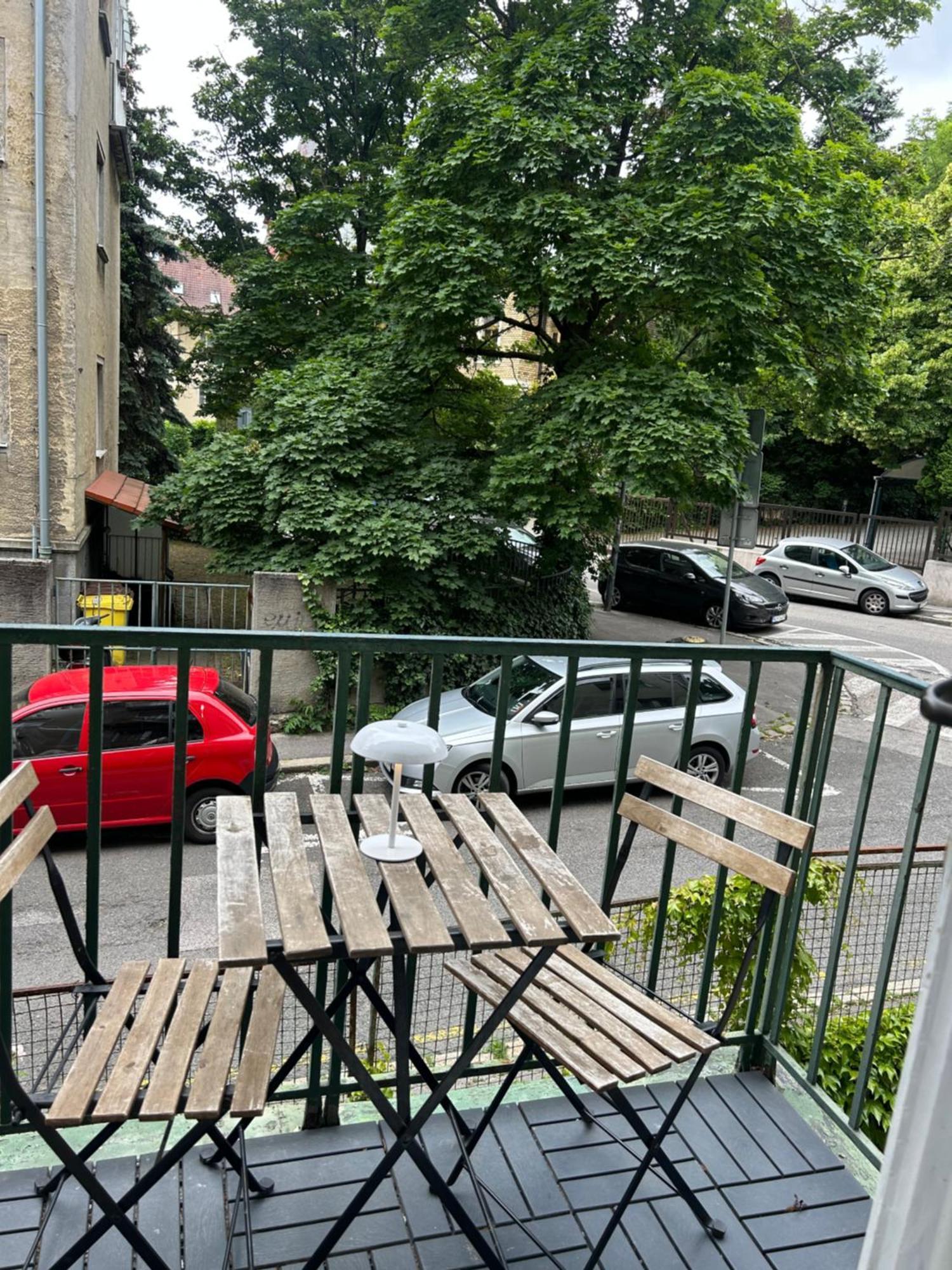 Franakrala Apartment In Old Town With Balcony Bratislava Exterior photo